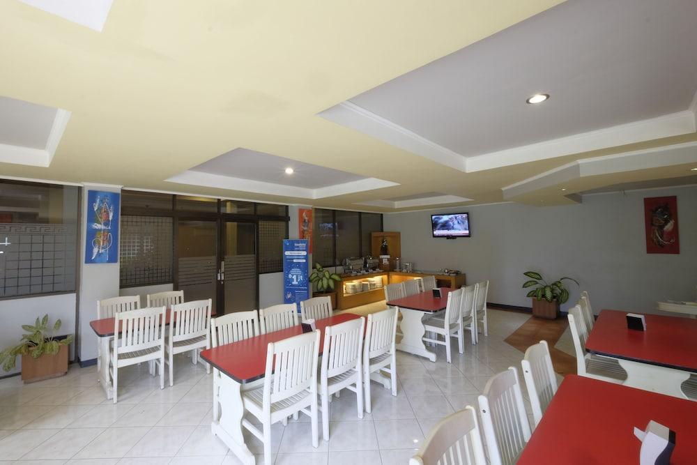 The Yani Hotel Bali Pesanggaran Exterior photo