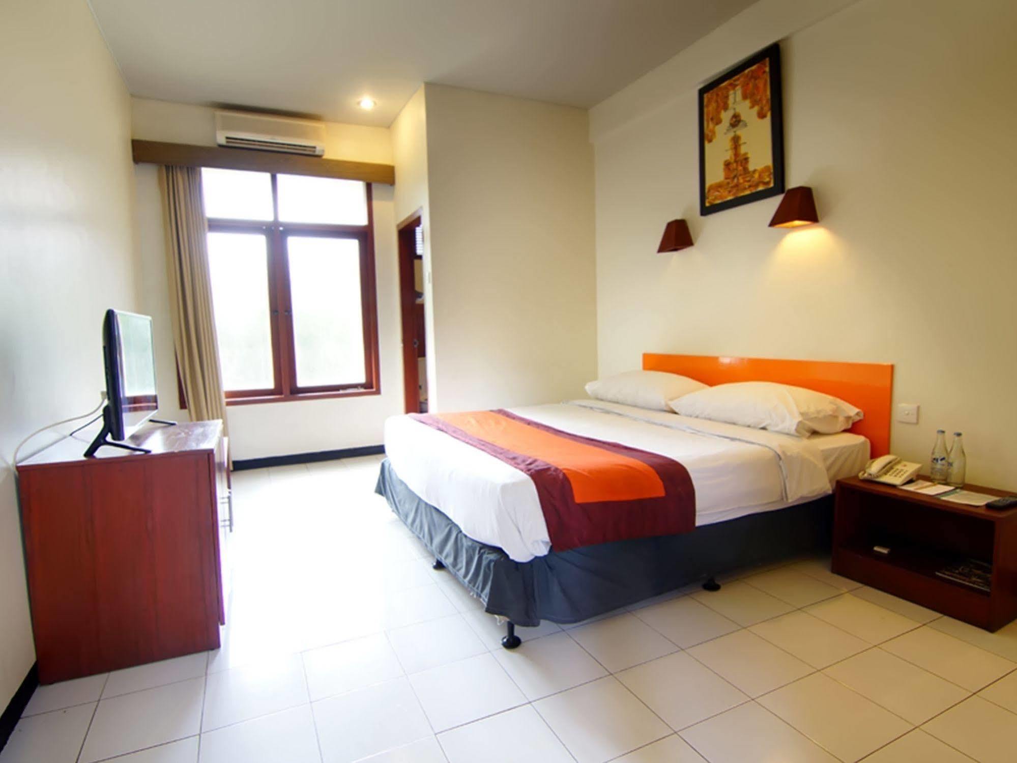 The Yani Hotel Bali Pesanggaran Exterior photo